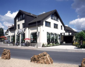 Гостиница Hotel Dreyer Garni  Бад-Ротенфельде